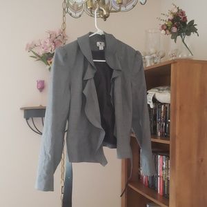 Short blazer with belt